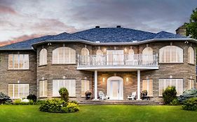 Greystone on Golden Lake